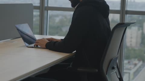 HOW TO START A BUSINESS IN 2023?