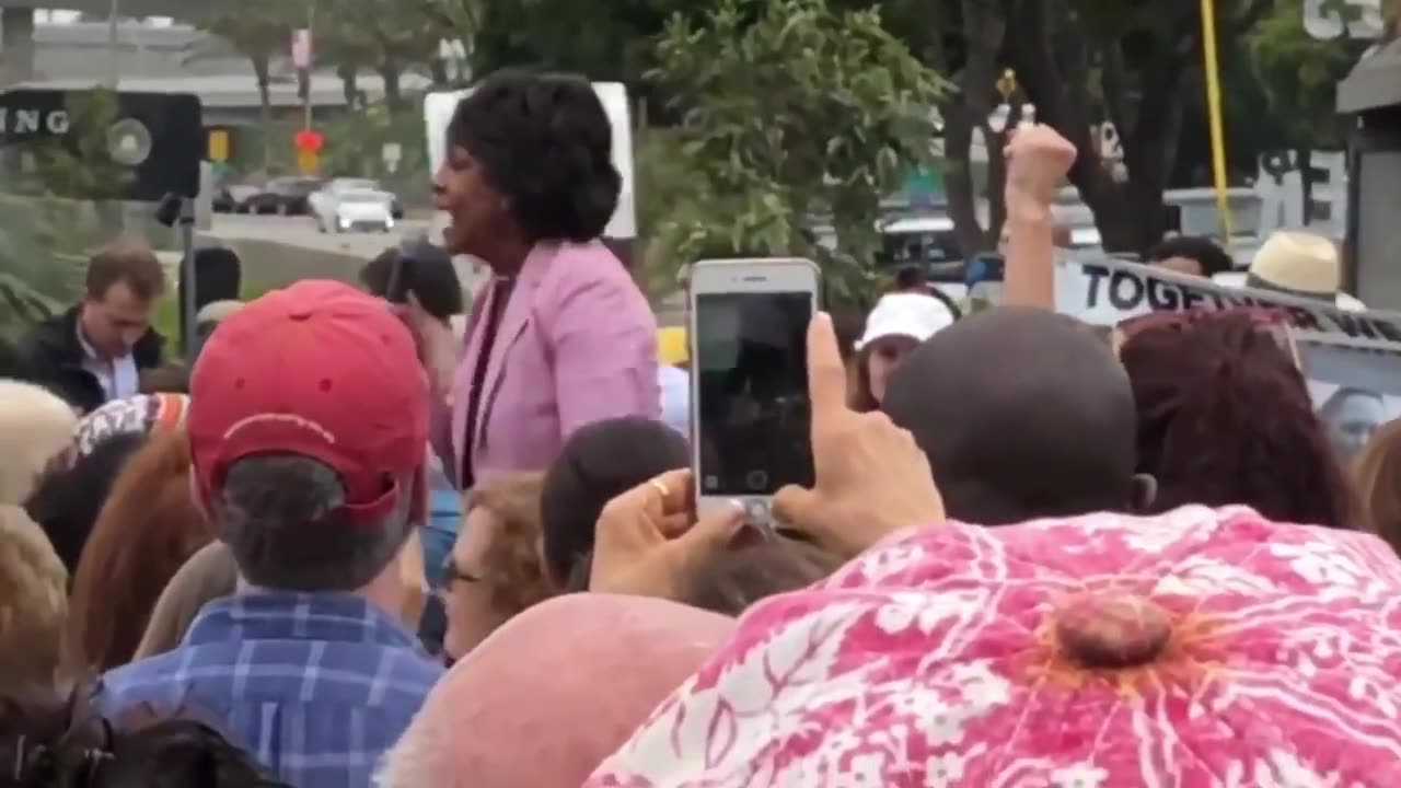DOUBLE STANDARD EXPOSED Outraged Leftist Don’t Want You To Remember THESE Moments…