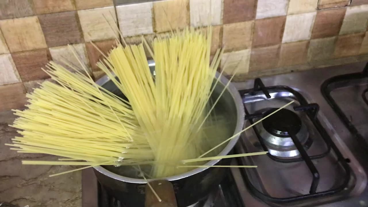 Arooba Ne Banaye Singaporean Rice😱😍 | Ali and Arooba #ali #arooba #vlog