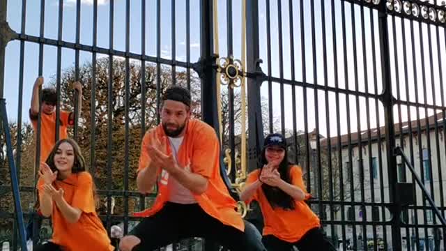 Le petit derrière qui s'est incrusté, il est trop corda avec nous 😂🔥