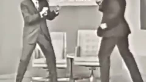 Muhammad Ali shuffle : The Greatest For Ever
