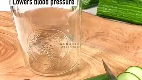 5 BENEFITS OF DRINKING CUCUMBER WATER