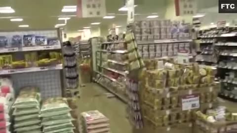 Blutal natural disaster caught on camera