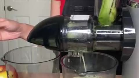 I lost 10 pounds drinking green juice- MyHealthyDish | Smoothie diet 21 days Program