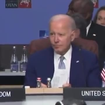 Biden heading up United States left shuffling along 😂