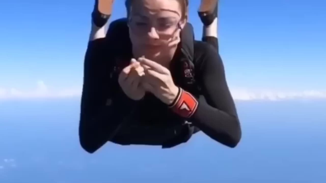 Sky diving girl makeup #respect👑 #Viralrespects #viralrespectshorts #makeup #viral