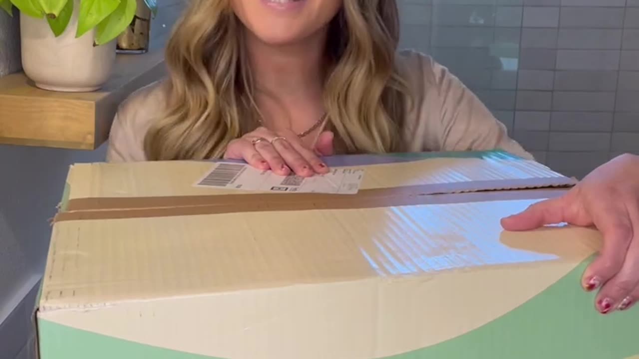 Lovely Poo Poo Unboxing.