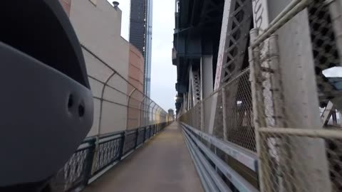 Cycling over manhattan + brooklyn bridges, 2018