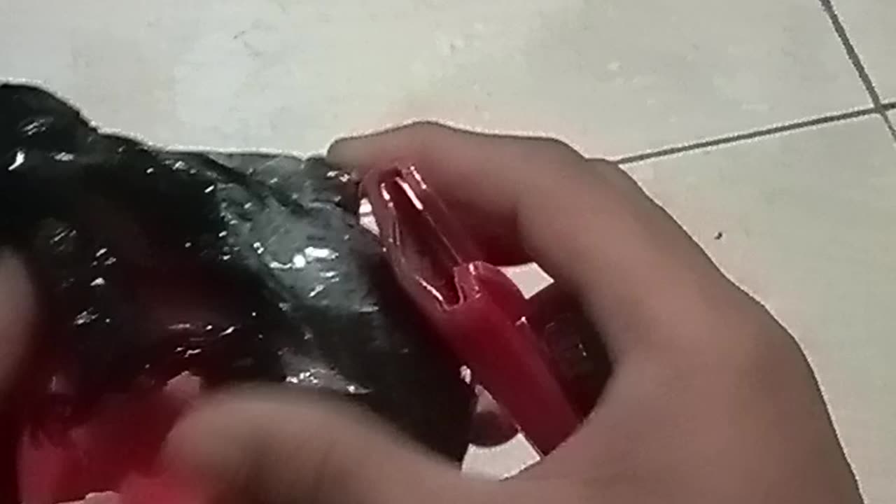Unboxing mini fish tann