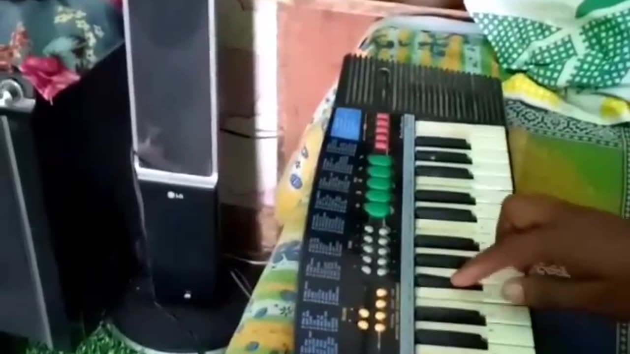 Best piyanu best song not sound