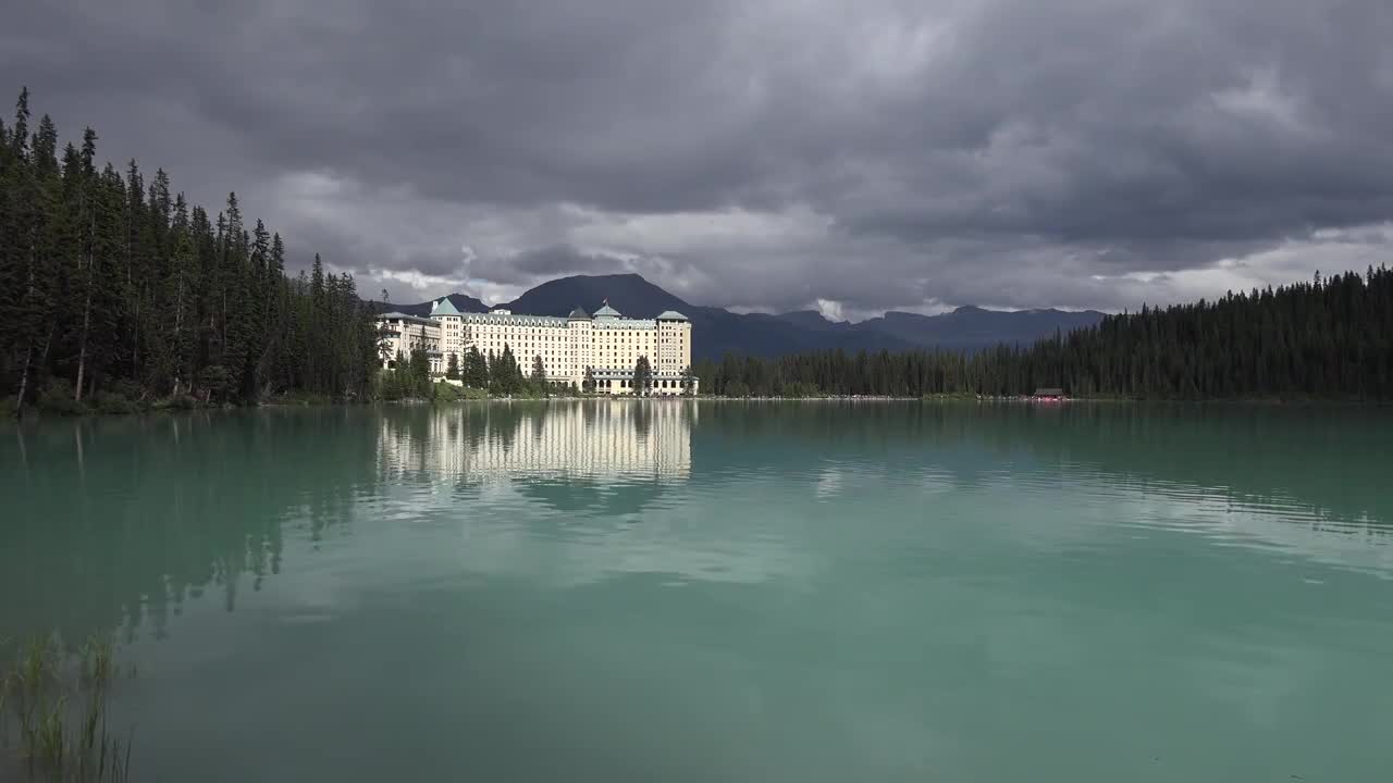 Lake Louise & Moraine Lake, Banff NP, Canada [Amazing Places 4K]-2