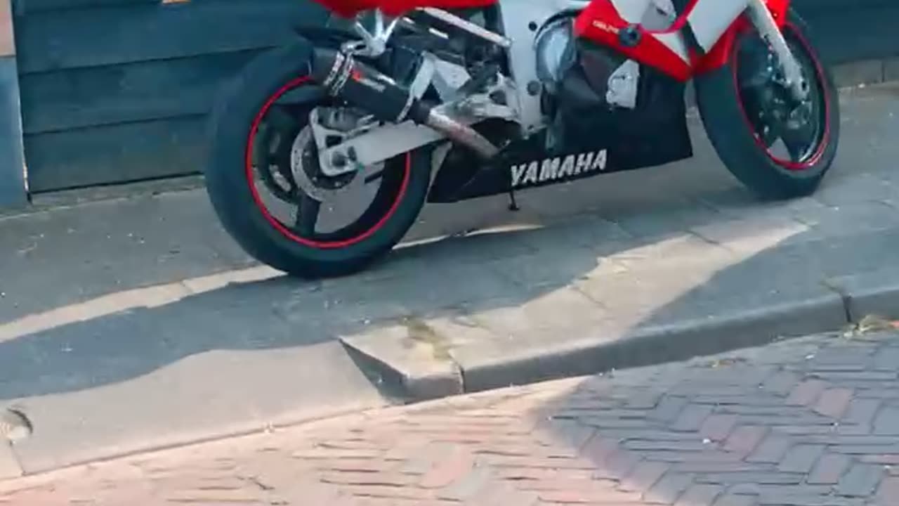 YAMAHA R6 😍