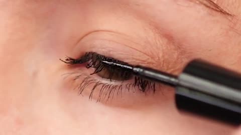 HAVE YOU TRIED THESE MAKE UP TRICKS YET LOOK AMAZING