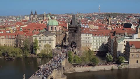 Charles Bridge Complete Tour and information