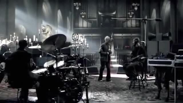 Numb [Official Music Video] - Linkin Park