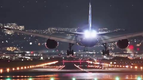 ✈️