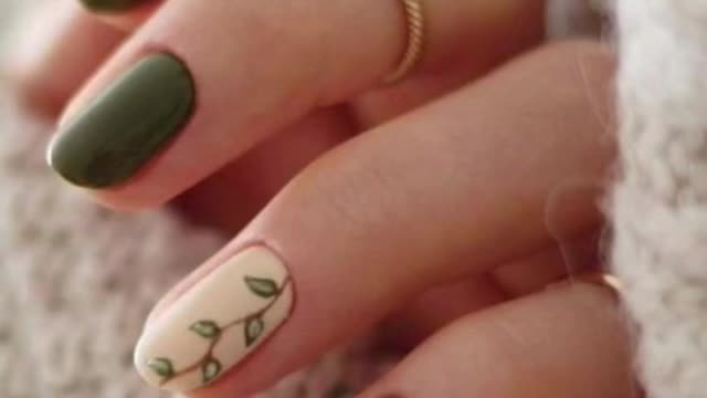 10 creative Simple fall nail art designs