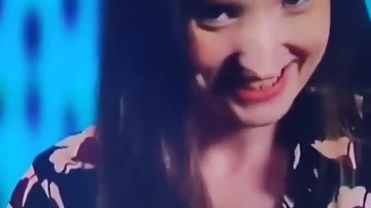 Jury foreperson against Trump appears to be tweaking during interview