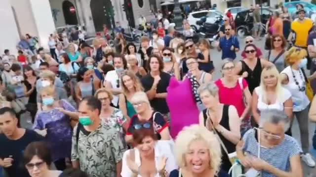 Trieste oggi: NO GREEN PASS!!!💥💥💥
