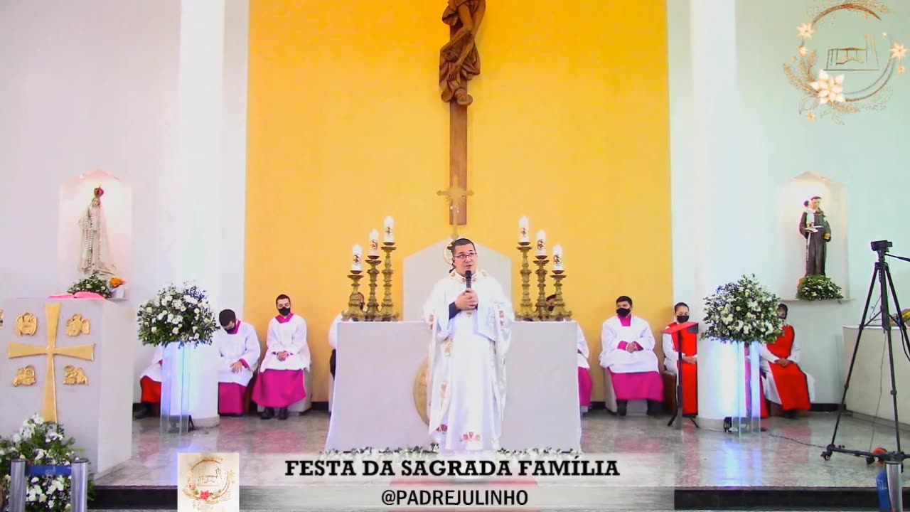 Recortes Católicos - Seguindo o exemplo da sagrada família, saiba como formar uma família Santa e Fiel.