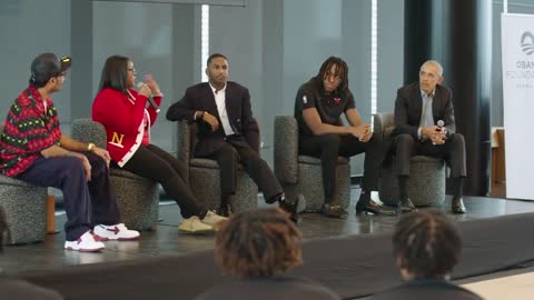 President Obama connects with young leaders and business owners during Chicago visit