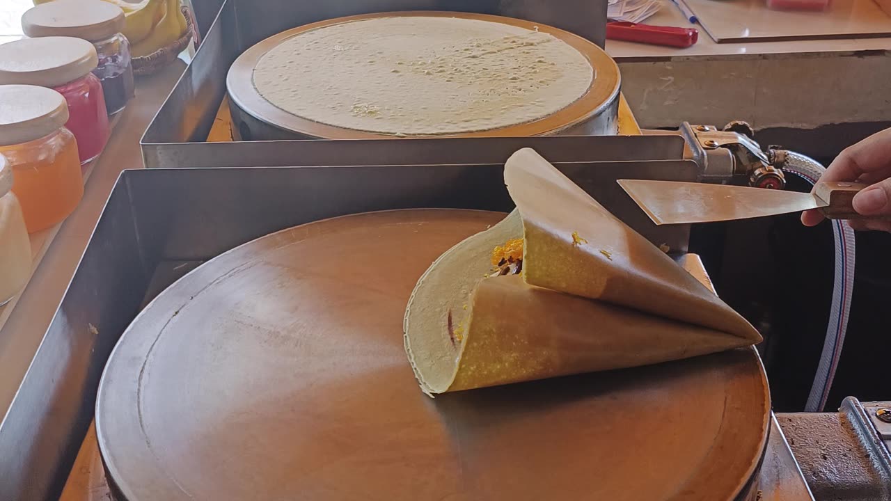 Delicious 4K Thai Crepe: Authentic Flavors of Thailand!