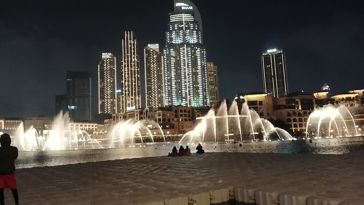 Burj khalifa fountain show.