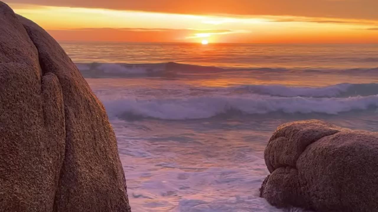 🏞 ARMONIOSA 🌊COSTA EN 🫶EL 🌄ATARDECER EN 🫶LAS 🪨 ROCAS.👍