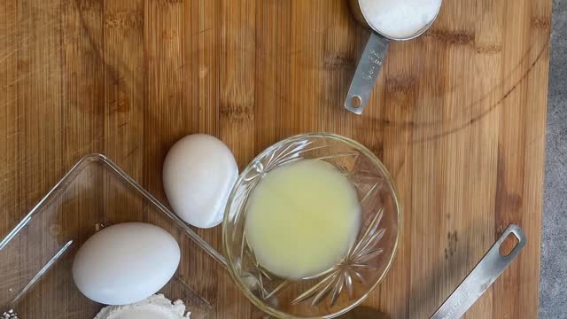 Lemon Butter Snowbars