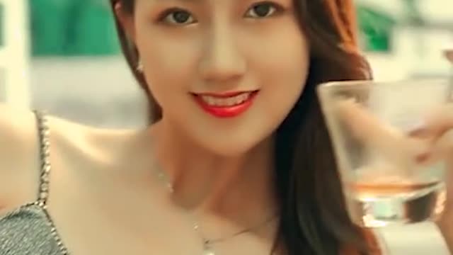 I really hope to accompany you until old age and let you be the treasure in my hand.