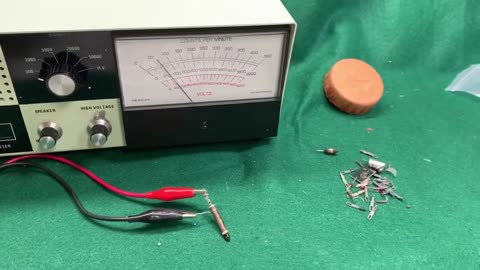 " The Nucleus" Model L Ratemeter Geiger Counter