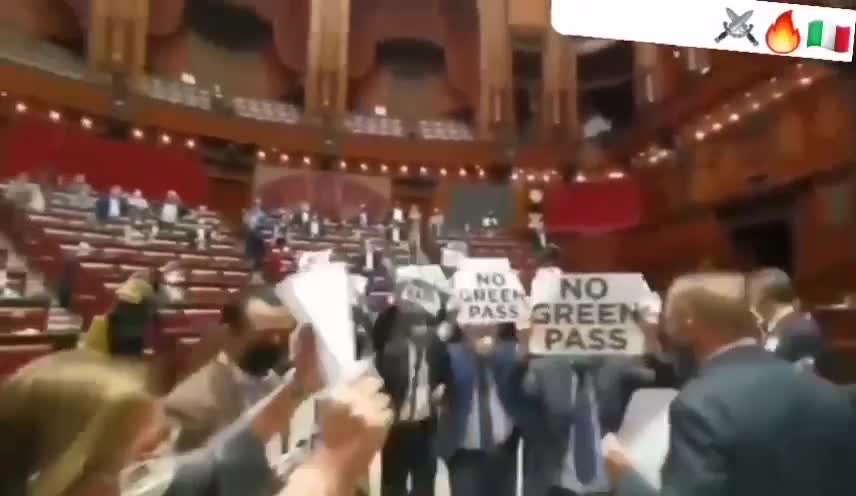 Οι Ιταλοί βουλευτές επαναστατούν