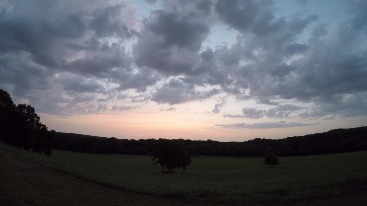 Sun ☀ Rise 7 18 23 70f/21c