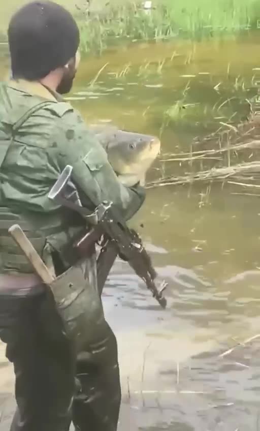 Rusové na lovu ryb ve válce