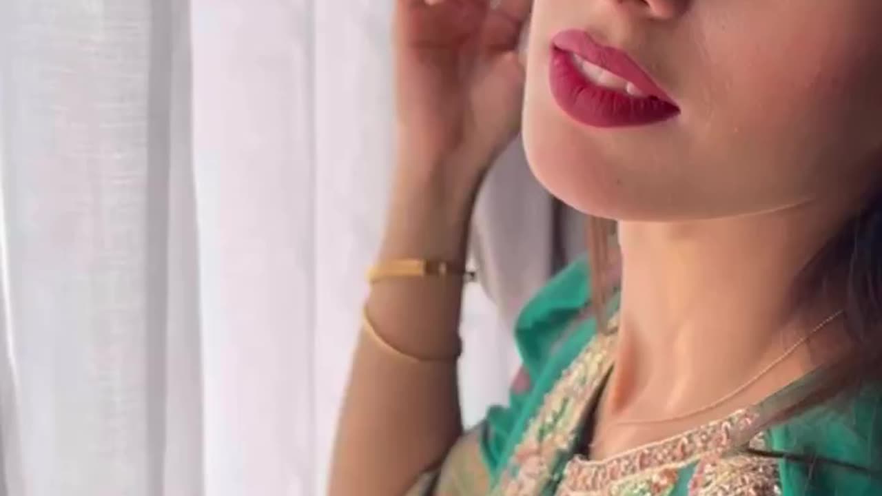 iqra aziz new fashion video with tere vaste song