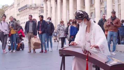 Romantic encounter ~ Chinese style on the streets abroad