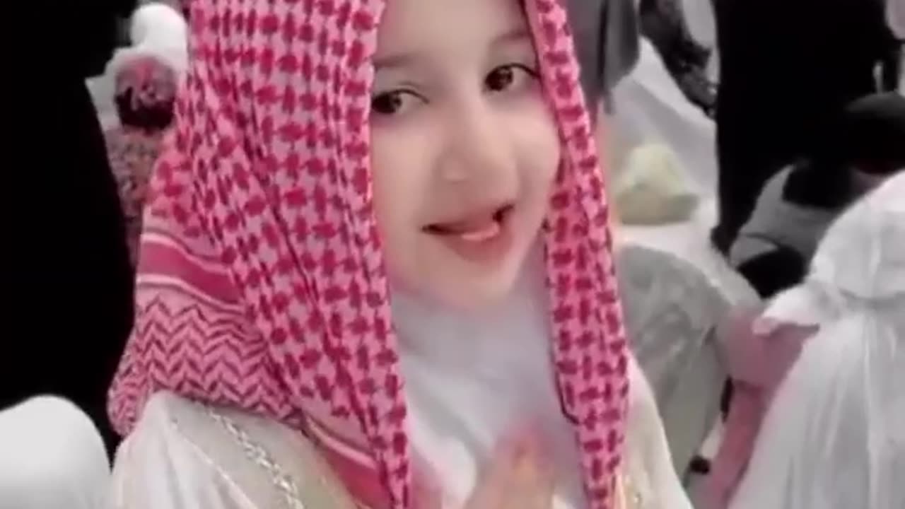 Cute baby naat naat cute baby in makkah