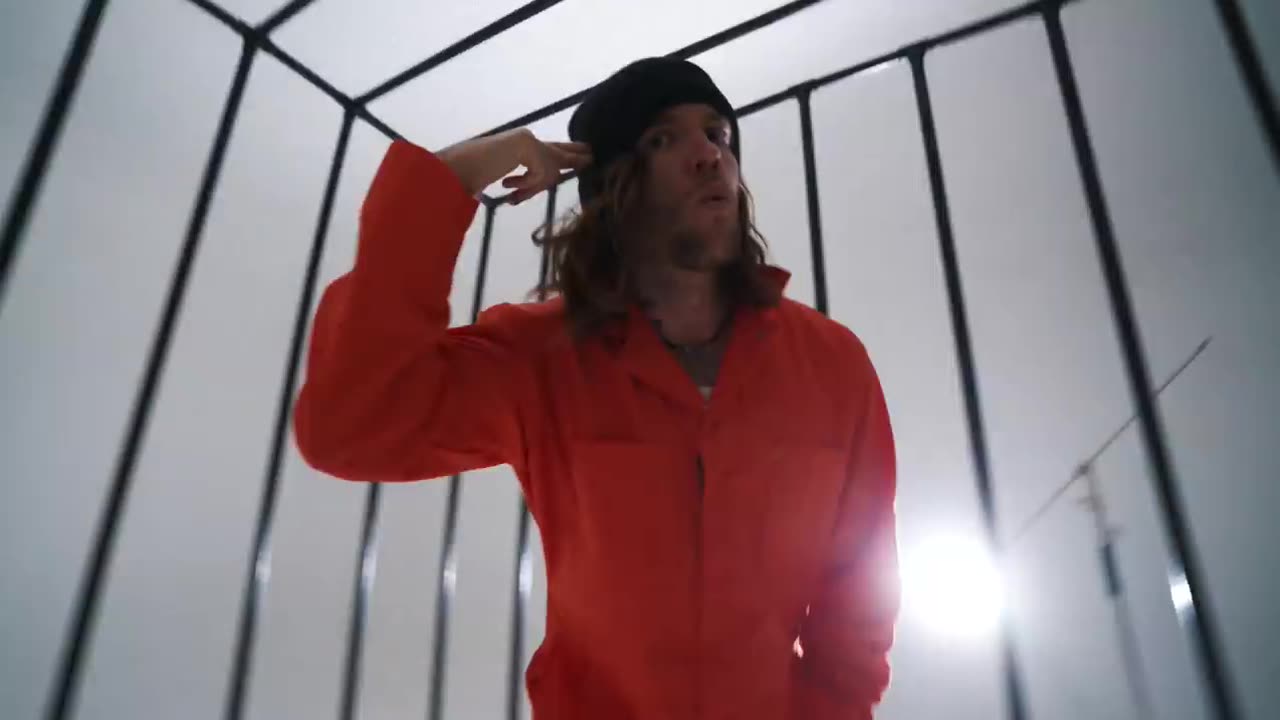 NEFFEX - Free Me (Official Music Video)(720P_HD)