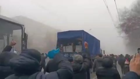 Eyewitnesses continue to send videos of the protesters