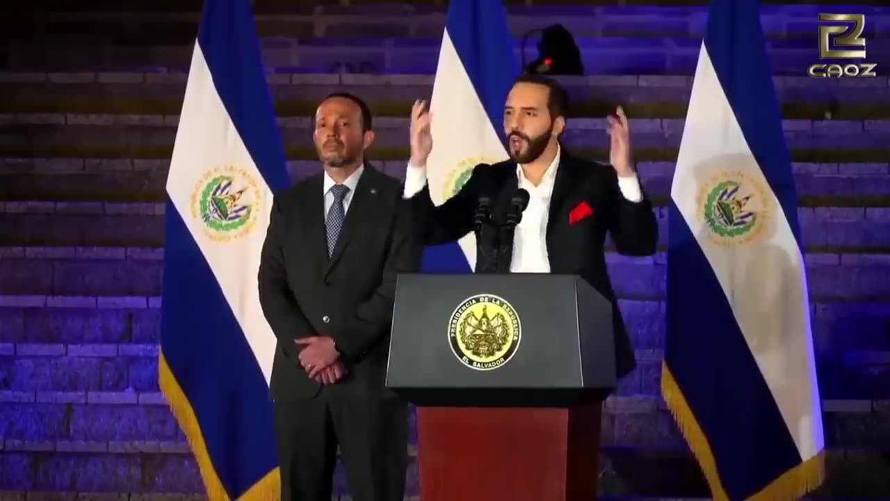 ANTES DE SER DESPEDIDO Tucker Carlson Nayib Bukele LE EXPLICO como lo harian