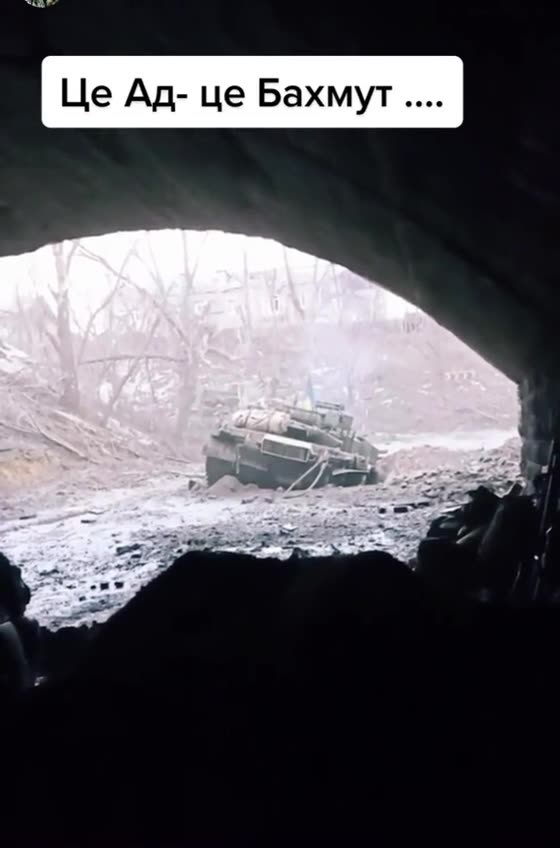 Musicians" destroyed another Ukronazi tank in Bakhmut.