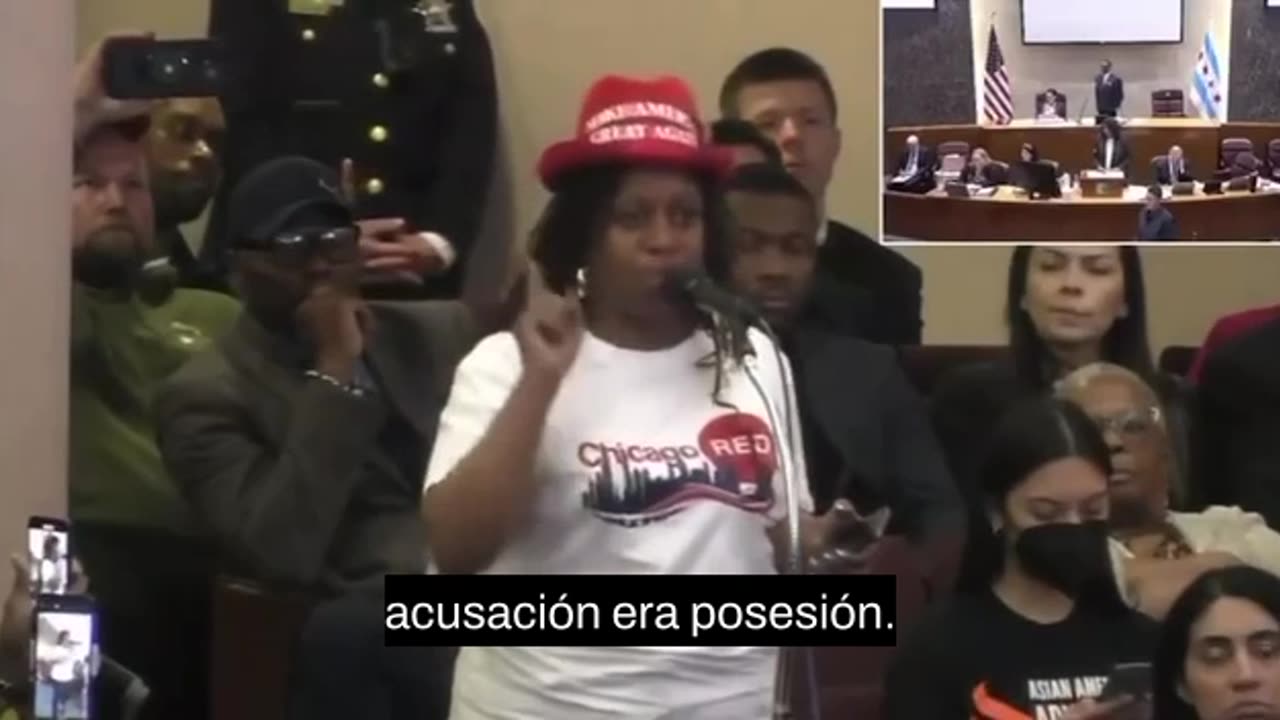 ⛔MUJER NEGRA DEFENSORA DE TRUMP ESTALLA DELANTE DE TODOS🔥