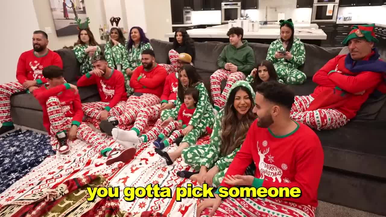 MOST MIND BLOWING FAMILY CHRISTMAS GIFTS OPENING.