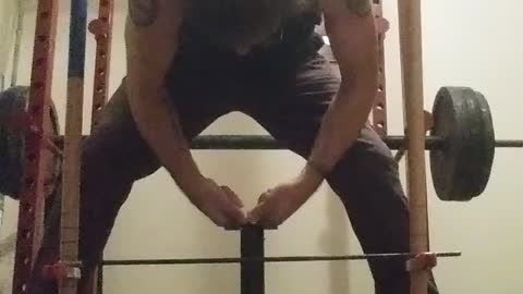 2 hand logan lift attempt