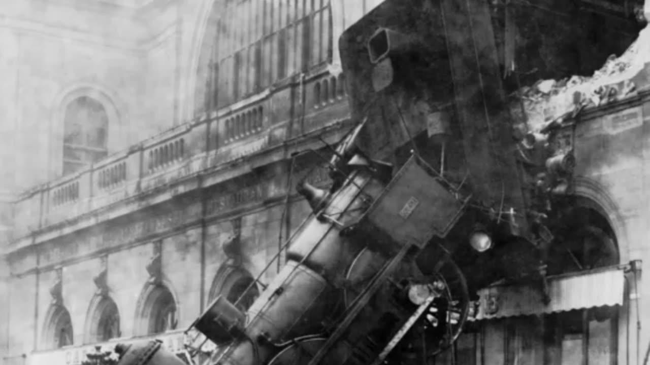 3 Unbelievable Historical Photos: WWI Joy, Crazy Train Wreck, & the First Moon Close-Up