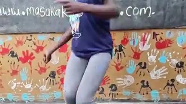 funny baby dance video karaycha nahi..asa nahi karaycha