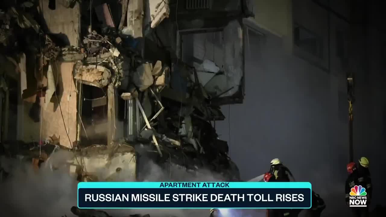 Recovery efforts begin after massive missile strike on Ukrainian apartment