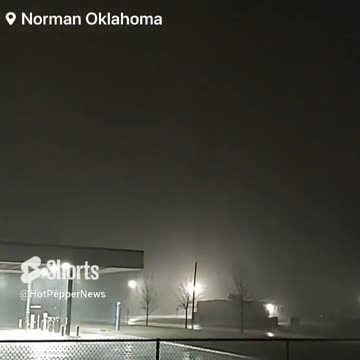 🚨BREAKING: Several homes and businesses were severely damaged after a powerful tornado Oklahoma