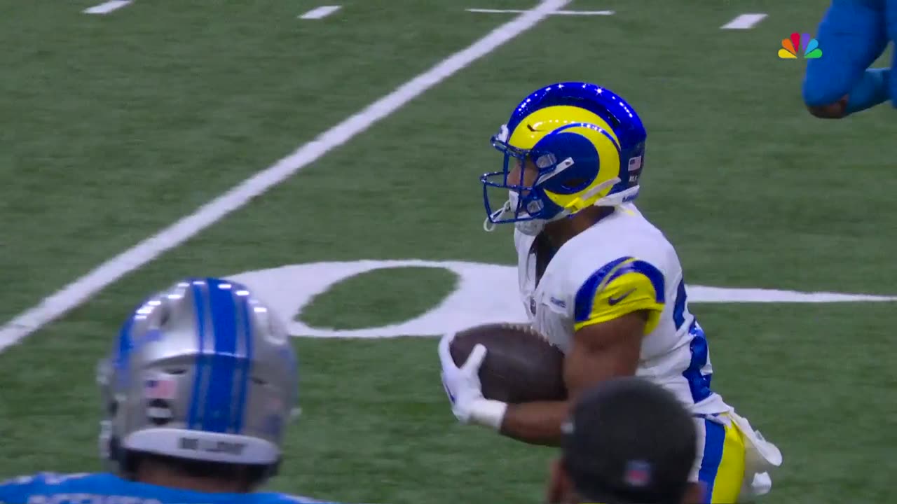 Stafford's no-look pass yields 17-yard pickup for Ronnie Rivers