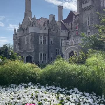 DONT spend your money on tourist attractions in Toronto